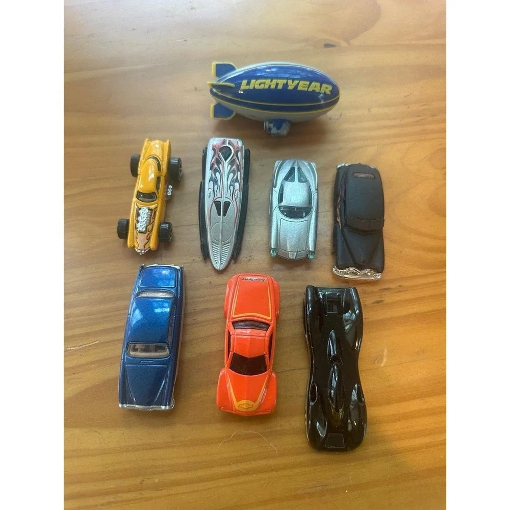 VTG Die Cast metal Random Bundle Lot of 20 Corgi Batman Airplane Hot Wheels